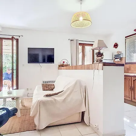 Le Cedre 17 By Interhome * Six-Fours-les-Plages